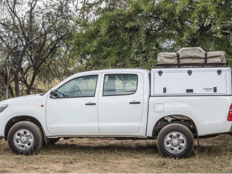 Land Rover Defender 110